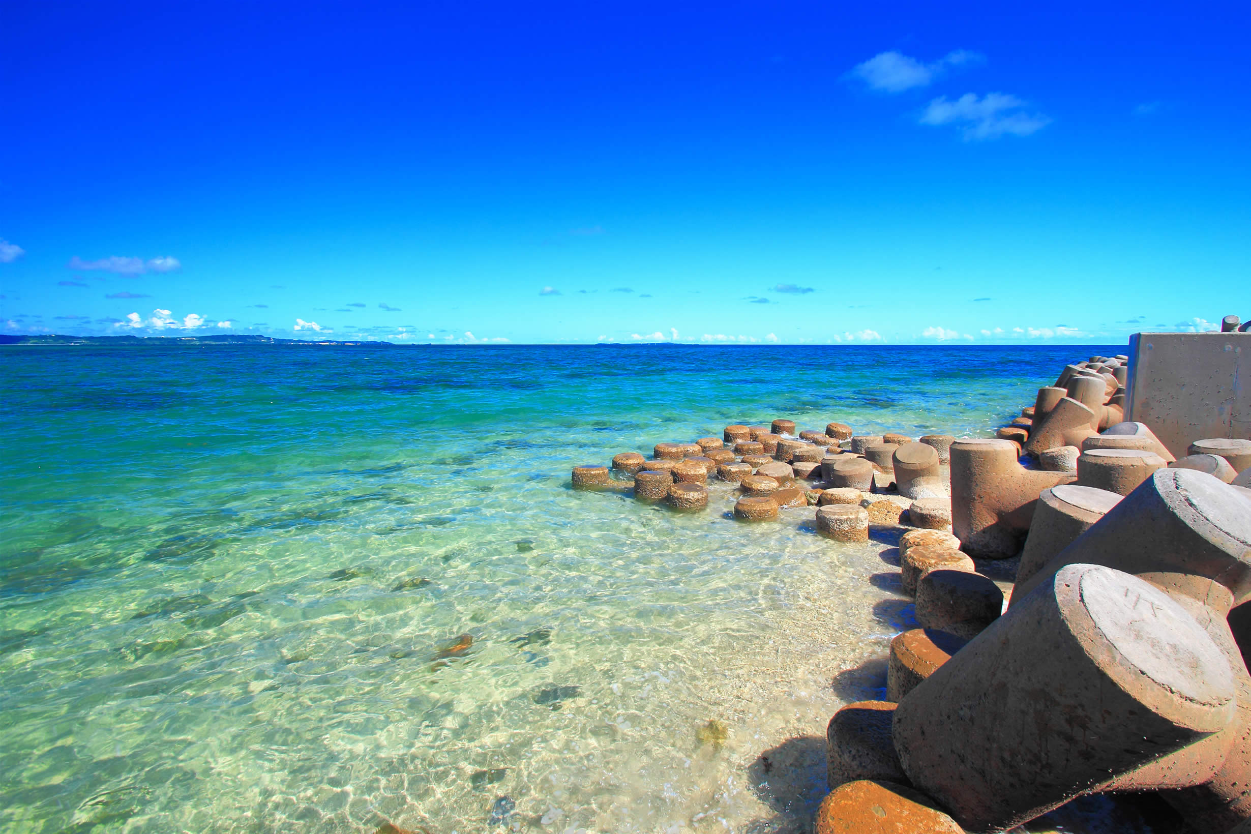 海とテトラポット